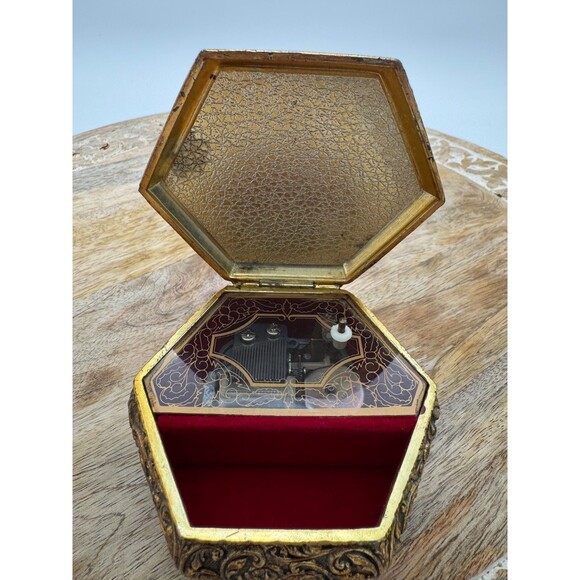 Westland Co. Cameo Music Box Hummingbird Iris Hexagon Walty Of The Flowers Japan - Picture 2 of 7